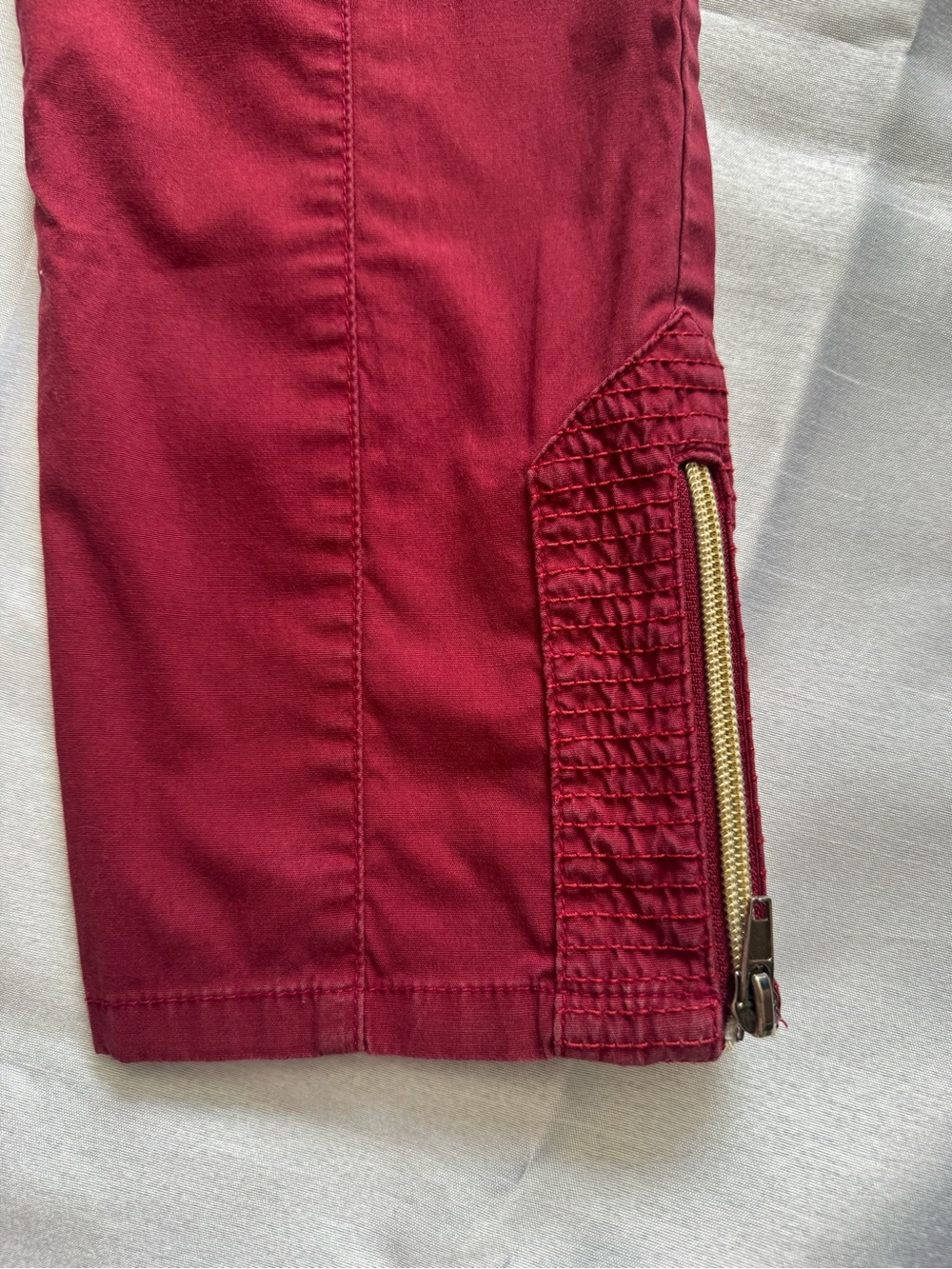 JAANUU Gold Zip Moto Scrub Set Burgundy Wine - Women's Small - Picture 6 of 12